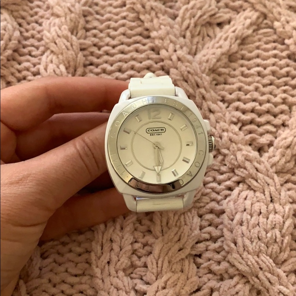 Coach Watch - Picture 3 of 4